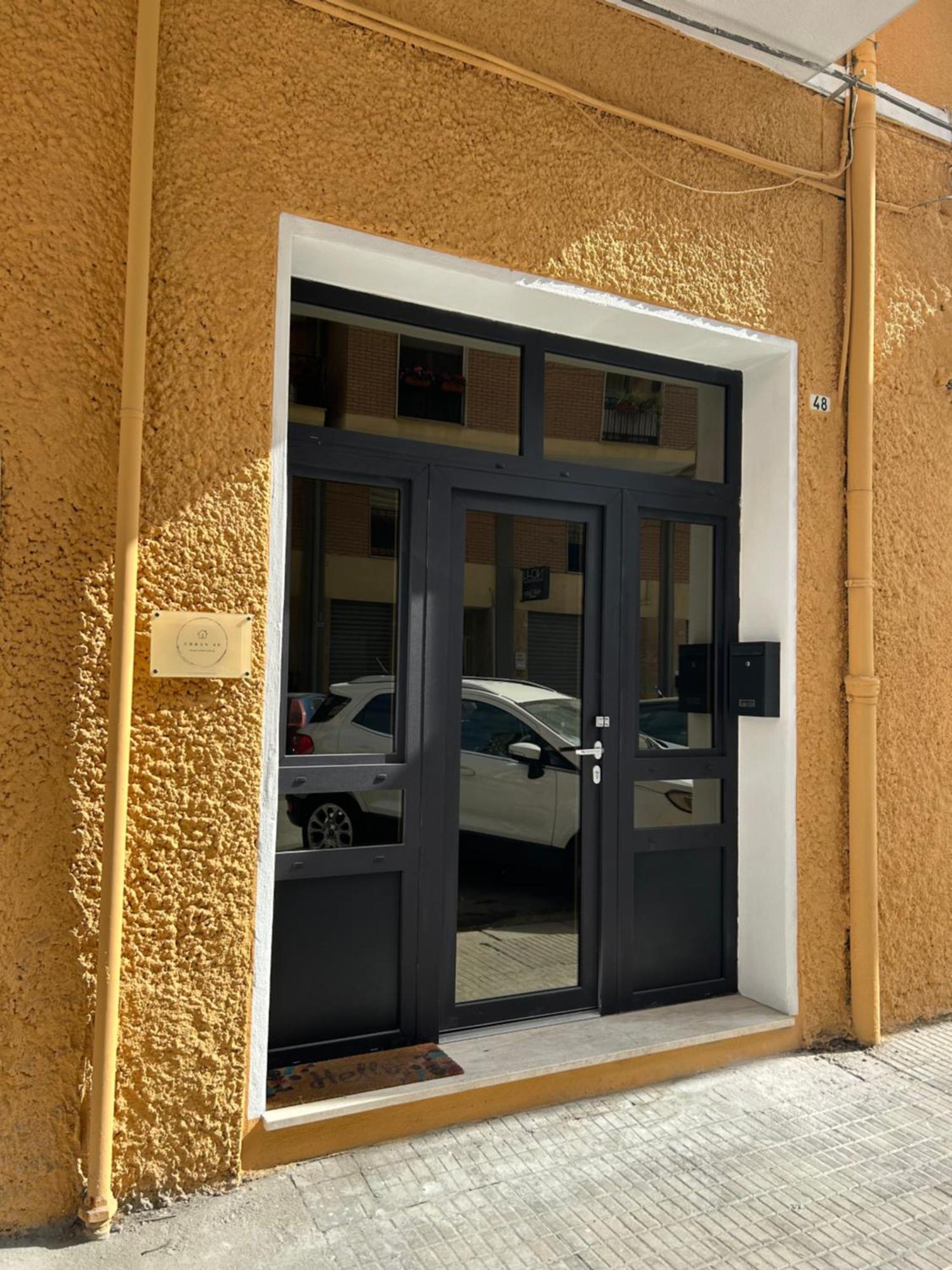 New 2024 Urban 48 Villa Cagliari Bagian luar foto